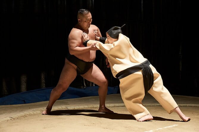 SUMO Show Experience in OSAKA Namba: the SUMO HALL HIRAKUZA OSAKA - Authenticity and Recommendations