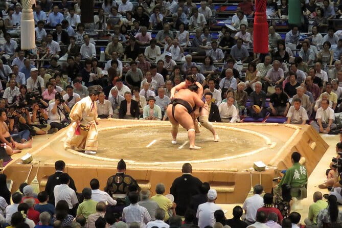 Sumo Tournament Experience in Fukuoka - Key Points