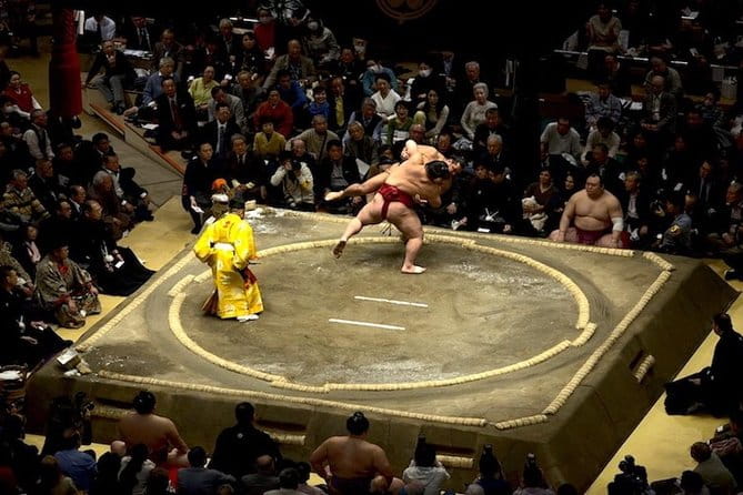 Sumo Tournament Experience in Tokyo - Savoring the Chanko Nabe Dinner