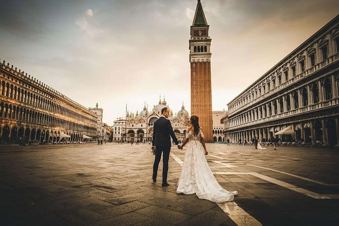 Sunrise Couple Photoshoot Tour - Exploring Venice at Sunrise: A Photographic Journey