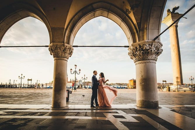 Sunrise Couple Photoshoot Tour - Price and Logistics: Is It Worth It?