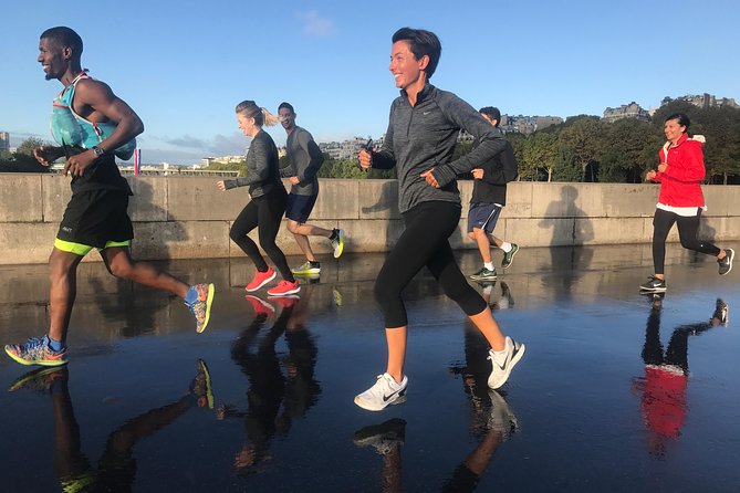 Sunrise Run & Sightseeing in Paris - Highlights of the Sunrise Run