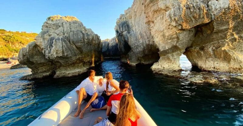 Sunset Aperitif - Exploring the Sunset Aperitif in Tropea: A Balancing Act of Beauty and Flavor