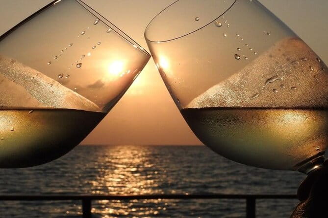 Sunset boat tour in Sesimbra - Key Points / Takeaways