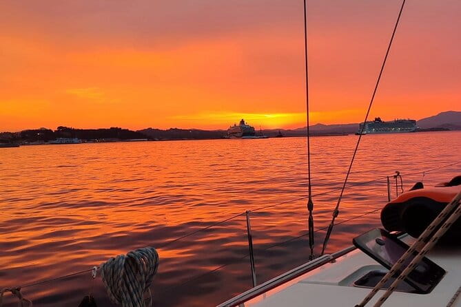 Sunset Cruise in Corfu Old Town on a luxury Catamaran - Exploring the Magic of the Corfu Old Town Sunset Cruise