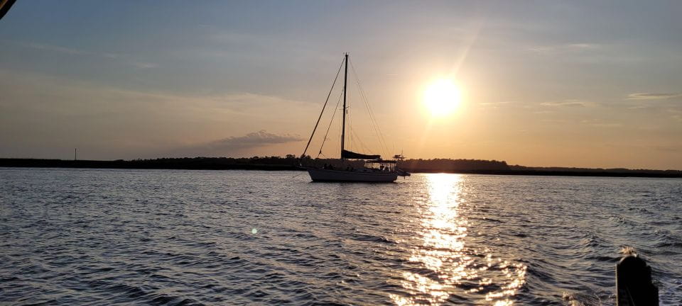 Sunset Cruise Leaving From Historic Isle of Hope Marina - Recommended Attire
