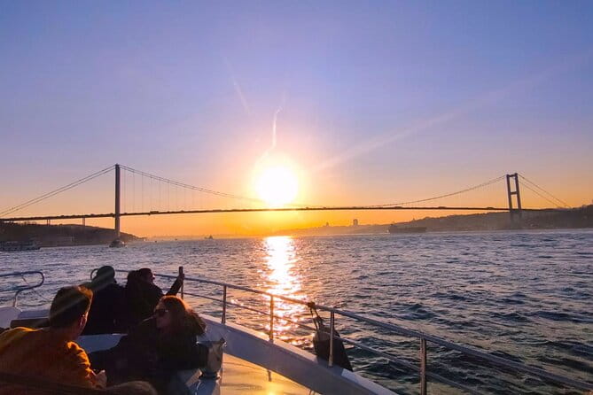 Sunset Cruise with Dinner in Bosphorus - Key points / Takeaways