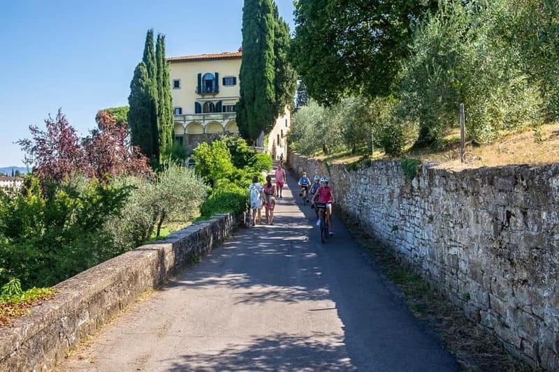 Sunset E-bike Tour of Tuscan & Florentine Hills with tasting - Key points / Takeaways