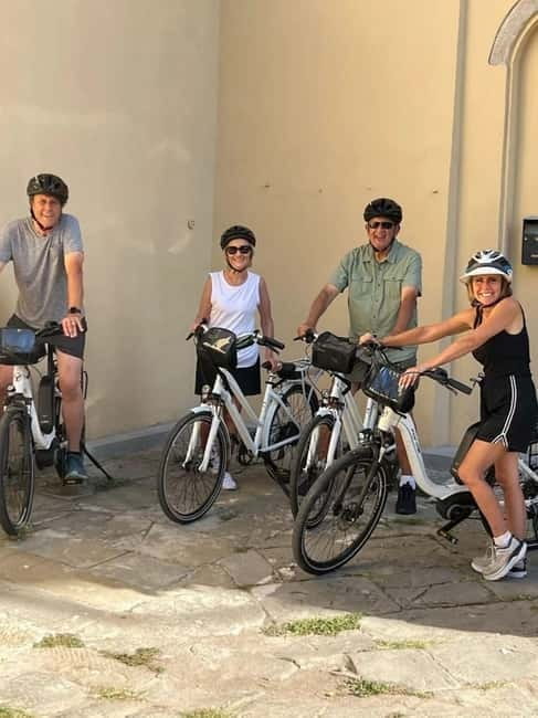 Sunset E-bike Tour of Tuscan & Florentine Hills with tasting - FAQs
