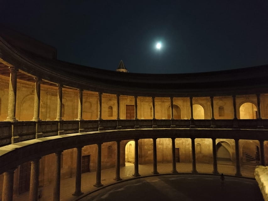 Sunset Legends of the Alhambra: Guided Tour in English - Key Points