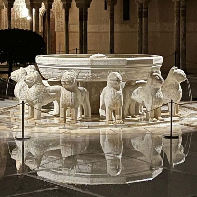 Sunset Legends of the Alhambra: Guided Tour in English - Experience Highlights