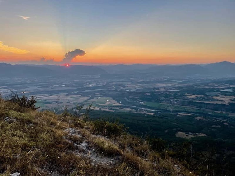 Sunset on Gâche mountain - Panoramic view of the Alps - Exploring Gâche Mountain: An Authentic Sunset Journey