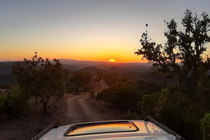 Sunset Safari 4H - Discovering the Algarve Mountains by 4x4