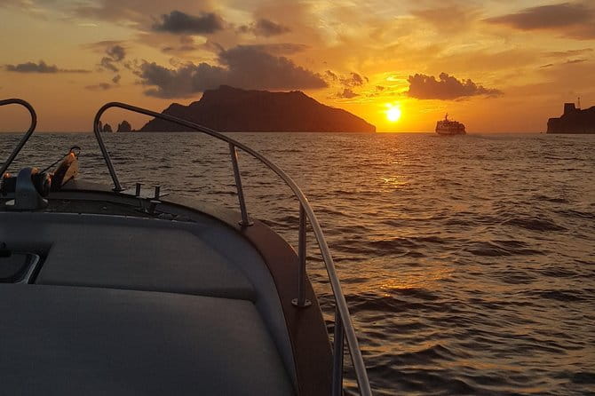 Sunset tour by private boat - Discovering Capri by Boat: An In-Depth Look