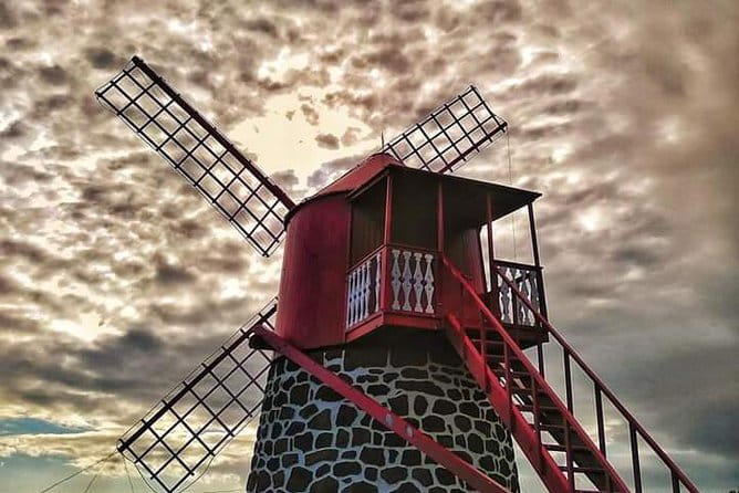 Sunset tour with regional dinner - Key Points / Takeaways