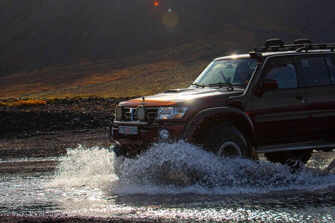 Super Jeep Private Tour at Thórsmörk - Entering Thórsmörk: A Land of Rugged Beauty