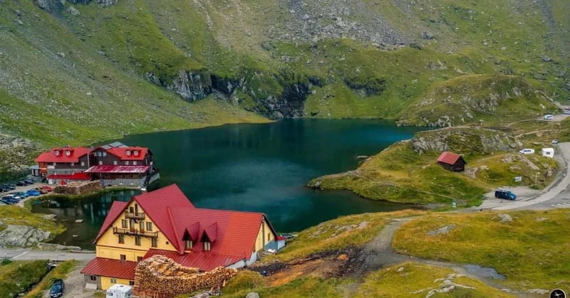 SUPER TOUR: Top Gear Road with Wild Bears Sightseeing - The Magic of Transfagarasan Highway: Europe’s Crown Jewel