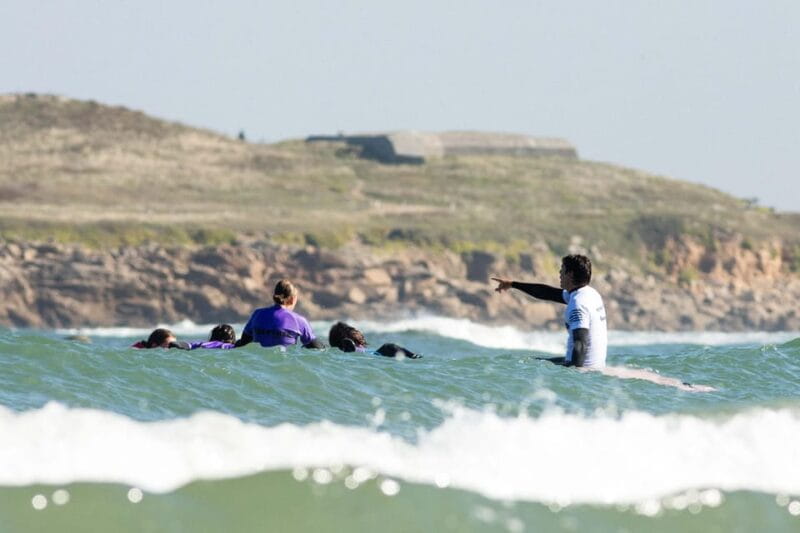 Surf lessons on the mythical site of La Torche - FAQs
