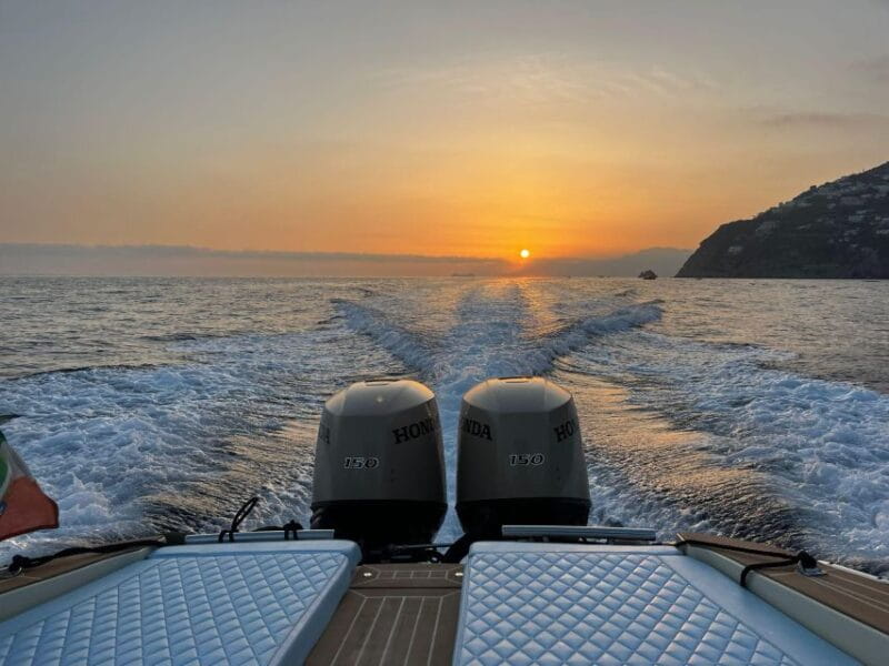 Surprise your other half with a fiery, romantic sunset - Key points / Takeaways