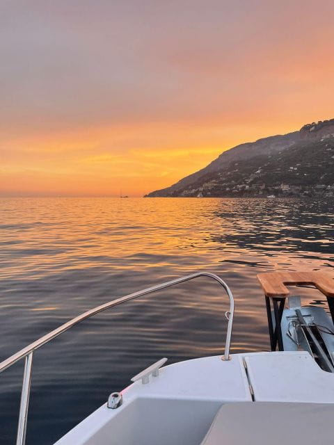 Surprise Your Other Half With a Fiery, Romantic Sunset - Key Points