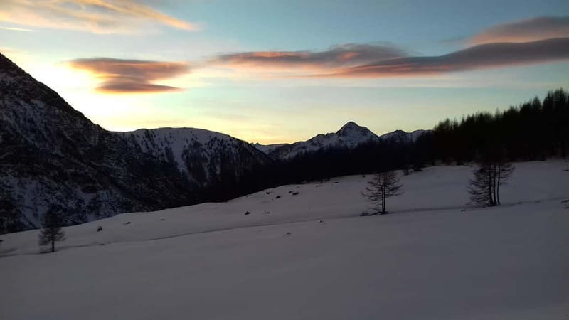 Susa Valley at dawn: snowshoeing in nature and silence - Unpacking the Snowshoeing Experience in Susa Valley