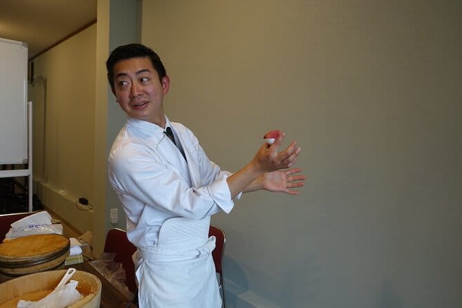 Sushi Making Experience With a Sushi Chef - Culinary Insights From the Sushi Chef