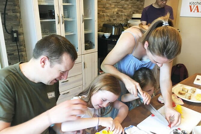 Sushi Roll and Side Dish Cooking Experience in Tokyo - Accessibility and Traveler Considerations