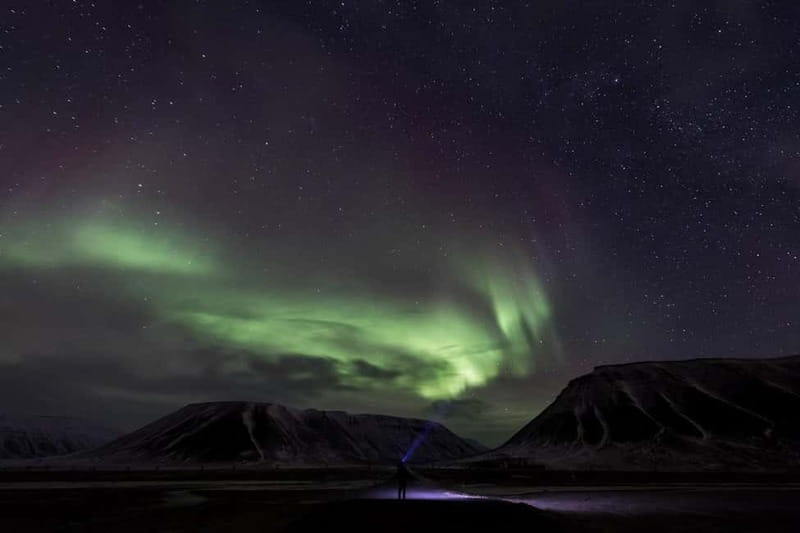 Svalbard: Northern Lights Photography Tour with local expert - Chasing Aurora in the Arctic: A Deep Dive into the Tour