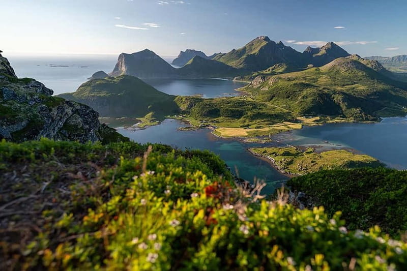Svolvær: Guided Hike with Snacks - Key Points / Takeaways