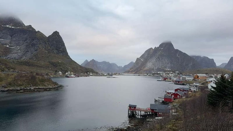 Svolvær: Lofoten Islands Full-Day Guided Tour - Discover the Charm of Svolvær’s Surroundings