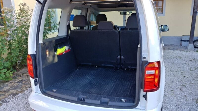 Switzerland: Private Day Tour by car with unlimited km - Who should consider this tour?