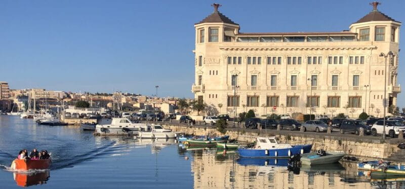 Syracuse: Boat Trip of Ortigia Island and Sea Caves - Discovering Ortigia’s Charm on the Water