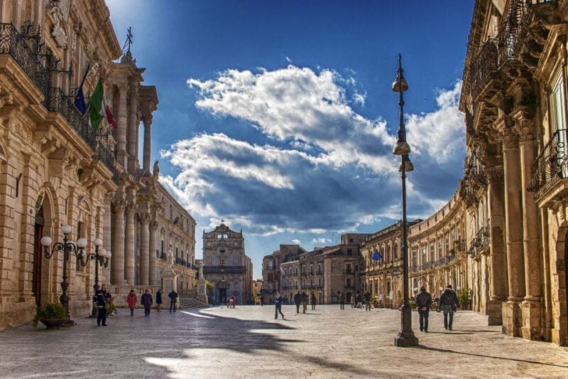 Syracuse: Ortigia Classic Walking Tour - Discovering Syracuse’s Old Town: A Guided Walk Through History