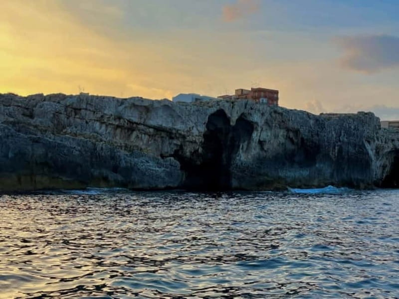 Syracuse: Ortigia Island and Sea Caves Boat Tour with Drinks - Who Would Love This Tour?