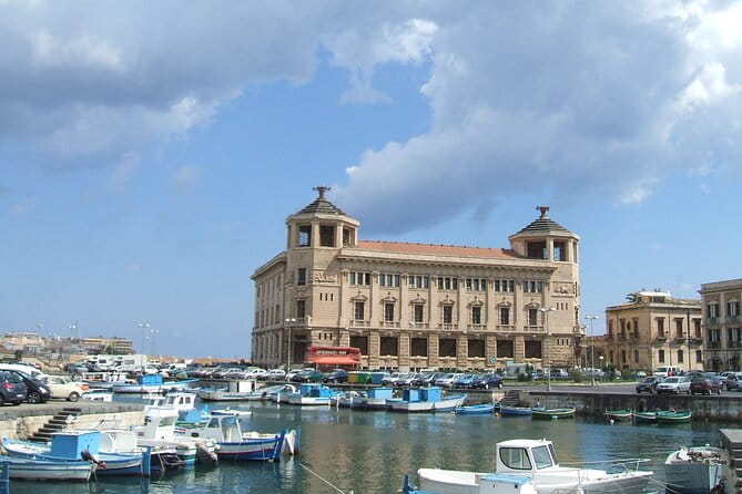 Syracuse Private Shore Excursion: Archaeological Park and Ortigia - Strolling Through Ortigia’s Old Town