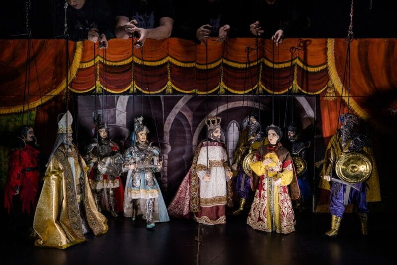 Syracuse: Sicilian Puppet Show with visit behind the scenes - Entering Sicily’s Puppet Theatre – The Experience Begins