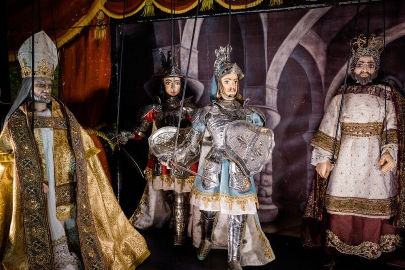 Syracuse: Sicilian Puppet Show with visit behind the scenes - FAQ