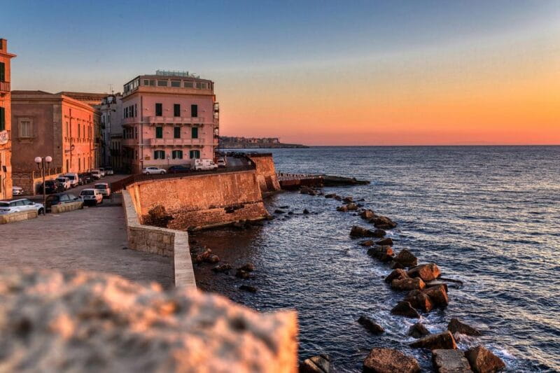 Syracuse: sunset tour and fresh seafood aperitif - Key points / Takeaways