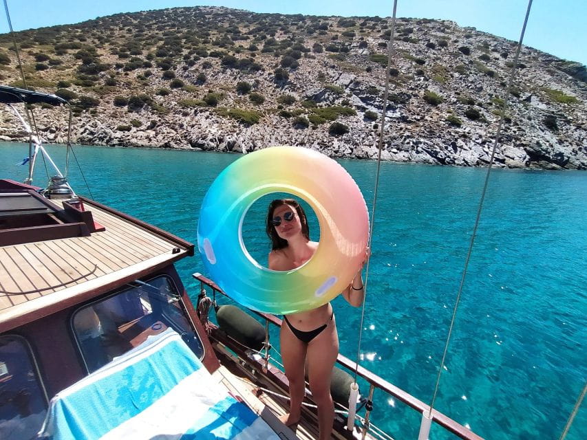 Syros PRIVATE Daily Cruise - Food and Beverages