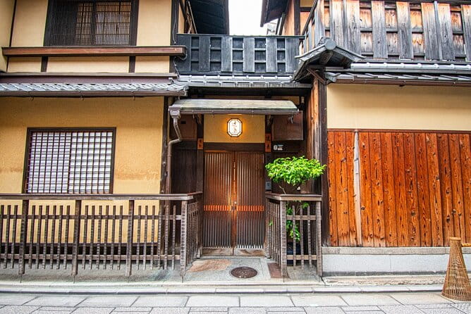 Takashis Local Food Adventure Through Gion Kyoto Tips of Ramen - Ramen Recommendations