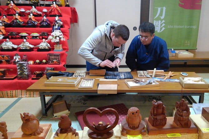 Takayama Arts & Crafts Local Culture Private Tour With Government-Licensed Guide - Local Cuisine: A Taste of Takayama