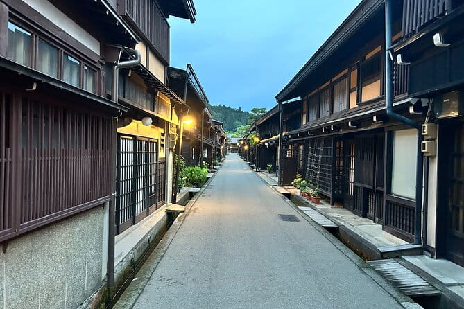Takayama Night Tour With Local Meal and Drinks - Meeting Point and Tour Logistics