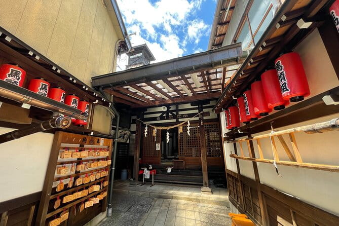 Takayama Old Town Walking Tour With Local Guide - Exploring Takayamas Unique Culture and History