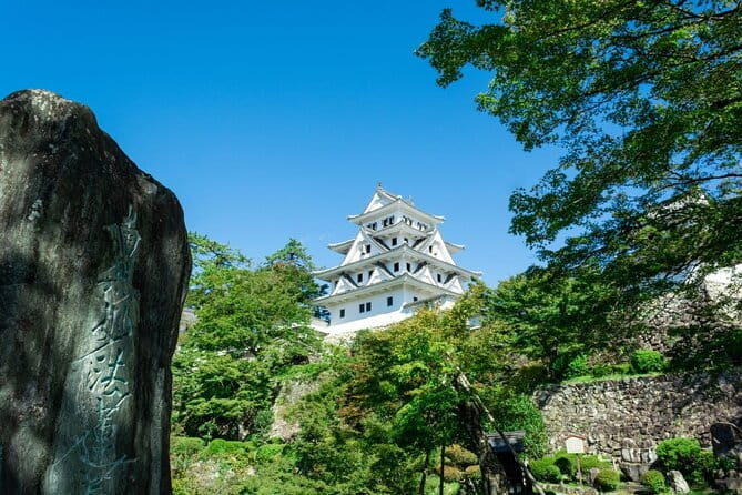 Takayama to Gujo Hachiman, History Traditions and Crafts - Exploring Gujo Hachiman