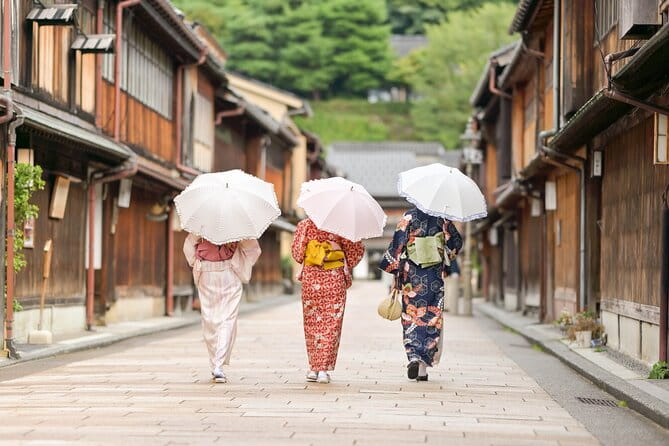 Takayama to Kanazawa With a Stop at Shirakawago - Meeting and Drop-off Locations