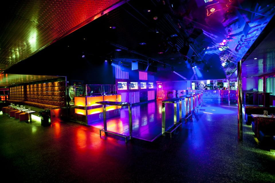 Tallinn: 3-Day Roundtrip Cruise to Stockholm With Breakfast - Cabin and Dining Options