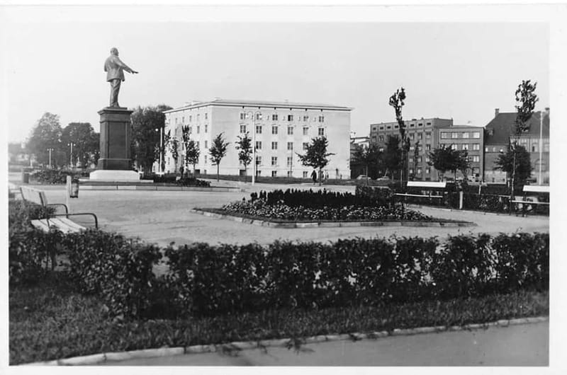 Tallinn: Behind the Iron Curtain Soviet Secrets Guided Tour - Practical Considerations