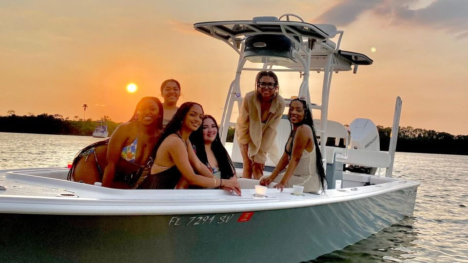 Tampa: Private Sunset Boating Trip - Inclusions in the Tour