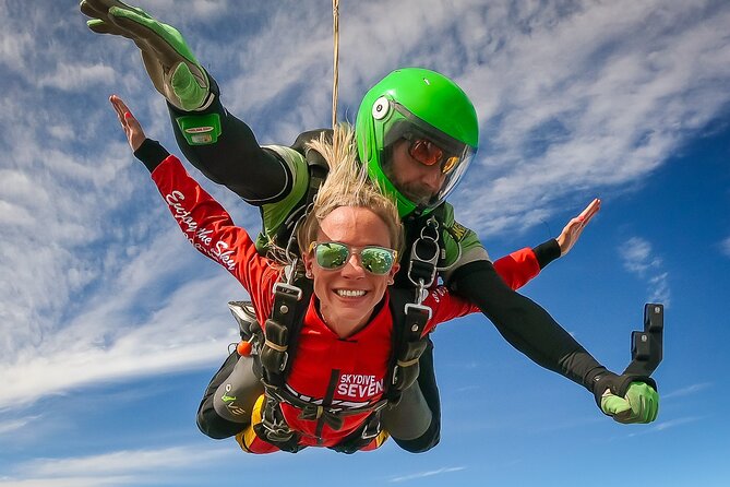 Tandem Skydiving Algarve From 15.000ft — 5000M - Experience the Freefall Thrill