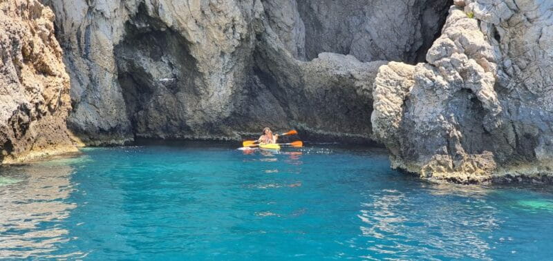 Taormina: Kayak Coastal Tour to Isola Bella and Blue Grotto - Key Points / Takeaways